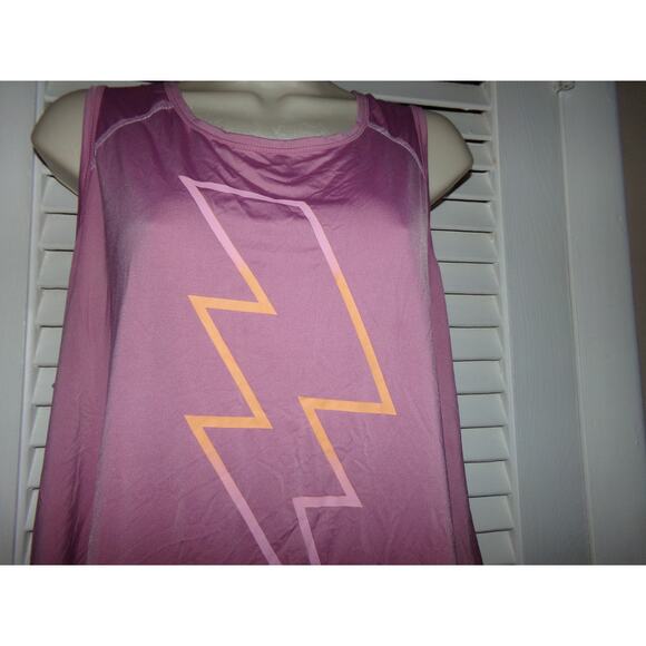 Torrid Active pink lightning tank top 1 reflective on back for running - Picture 2 of 5